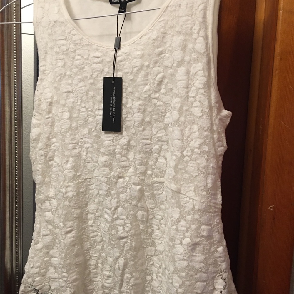 Sleeveless Lace Shell